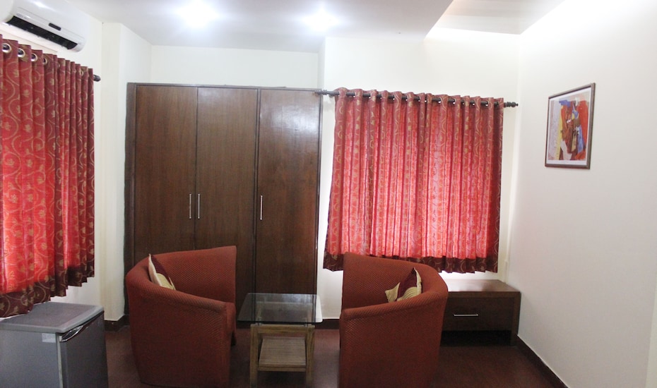 Moti Mahal (Hotel & Restaurant)